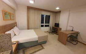 FLAT SAINT MORITZ EXPRESS, SHN QUADRA 1, AO LADO DA ESPLANADA DOS MINISTÉRIOS, PRÓXIMO AO ESTÁDIO MANÉ GARRINCHA, COM WI-FI, SMART TV, PISCINA, ACADEMIA, SAUNA, HIDROMASSAGEM By REI DOS FLATS